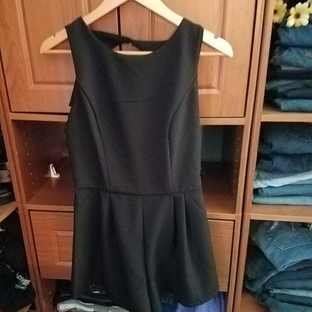 Romper - Picture 3 of 5