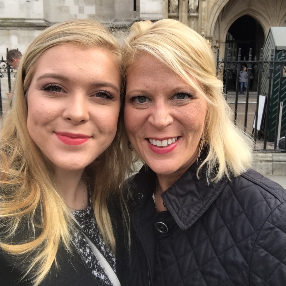 Meet your Posher, Deanna