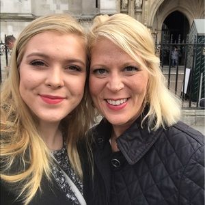 Meet your Posher, Deanna