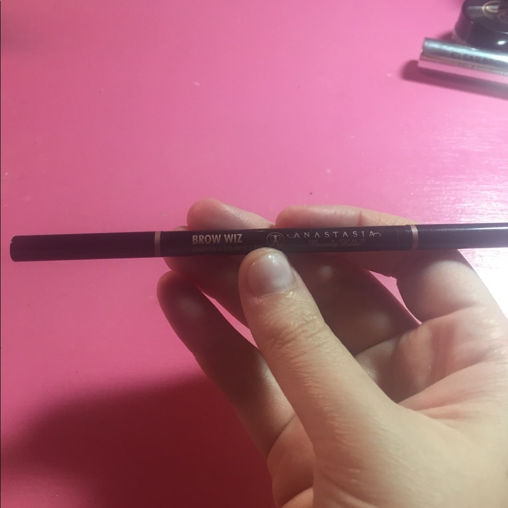 ABH Brow Wiz in Taupe