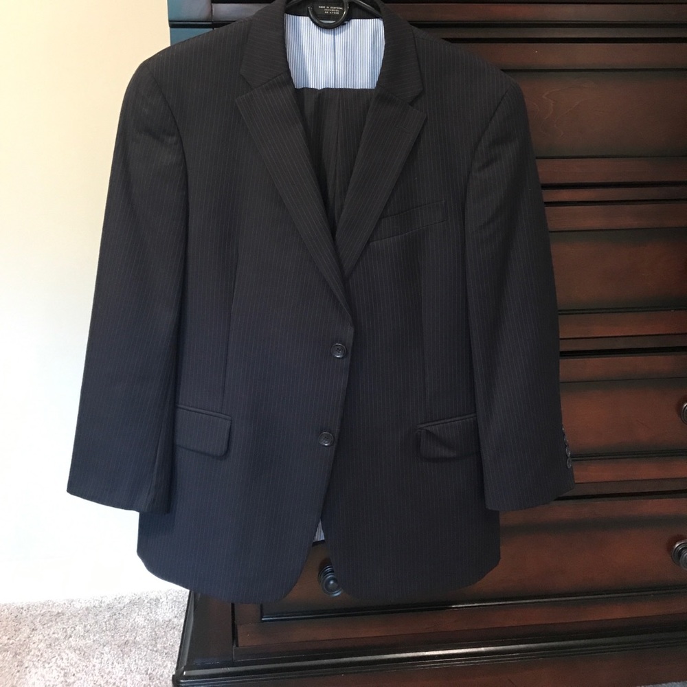 Tommy Hilfiger Suit