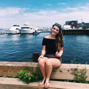 Meet your Posher, Megan