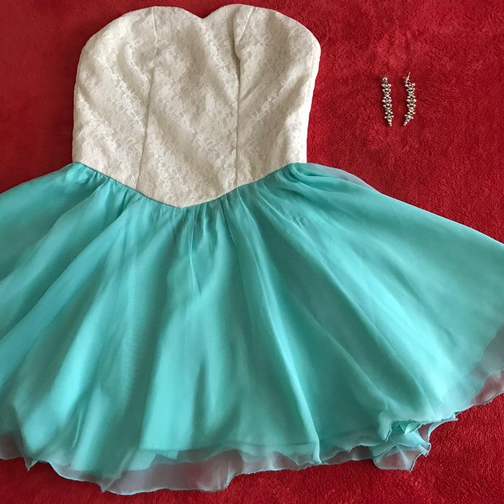Stunning formal dress