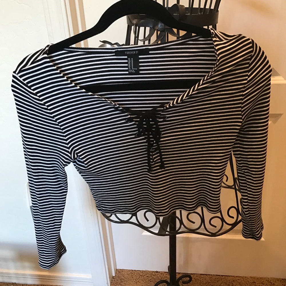 Forever 21 Crop top