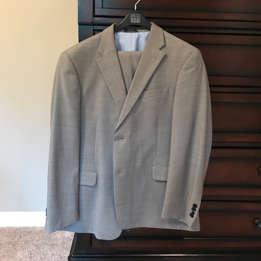 Gray Tommy Hilfiger Suit