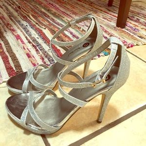 Silver pumps size 8