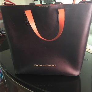Authentic Dooney and Bourke Purse!!!!