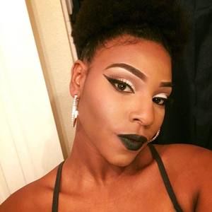 Meet your Posher, Isis