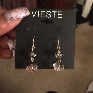 🔴 Clear and pewter earrings