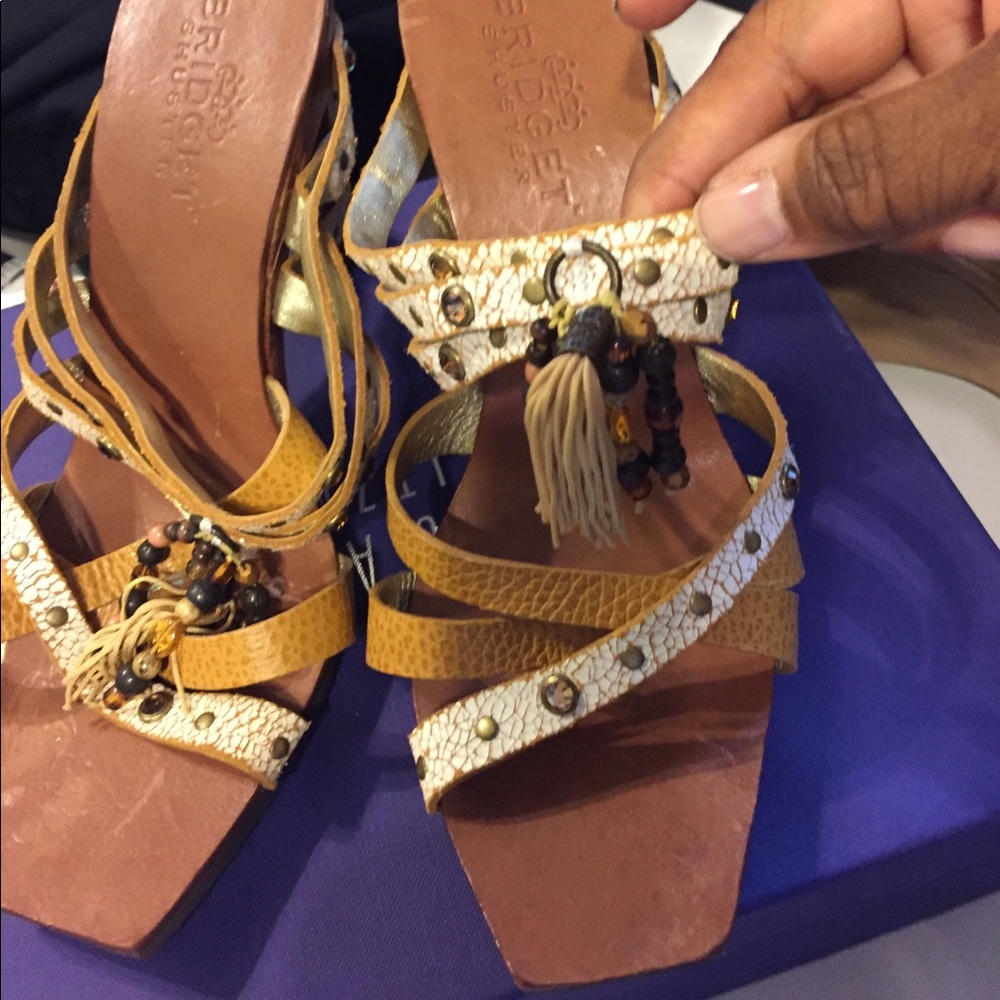 Shoes - Picture 2 of 5
