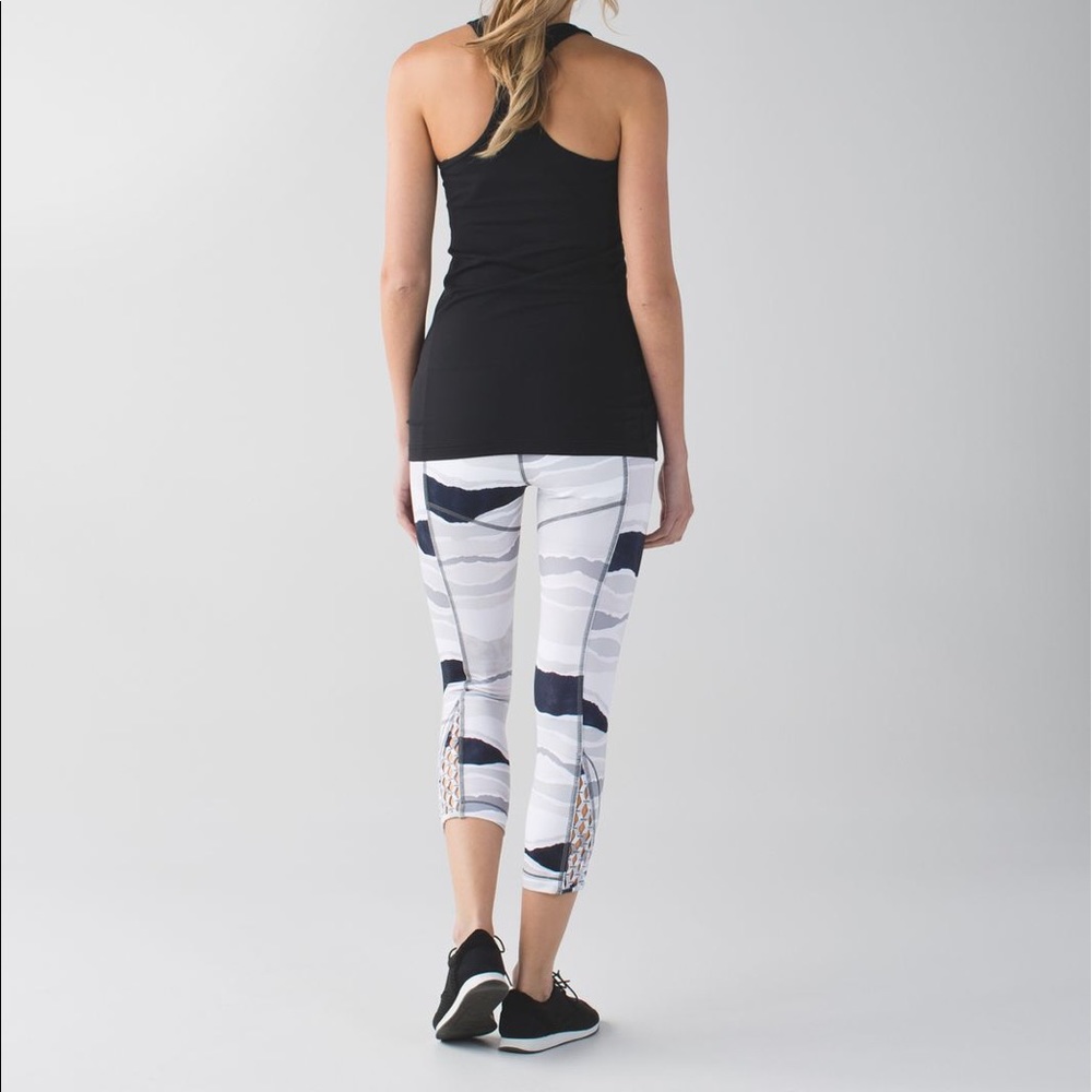 Lululemon True Self Crop *firm on price
