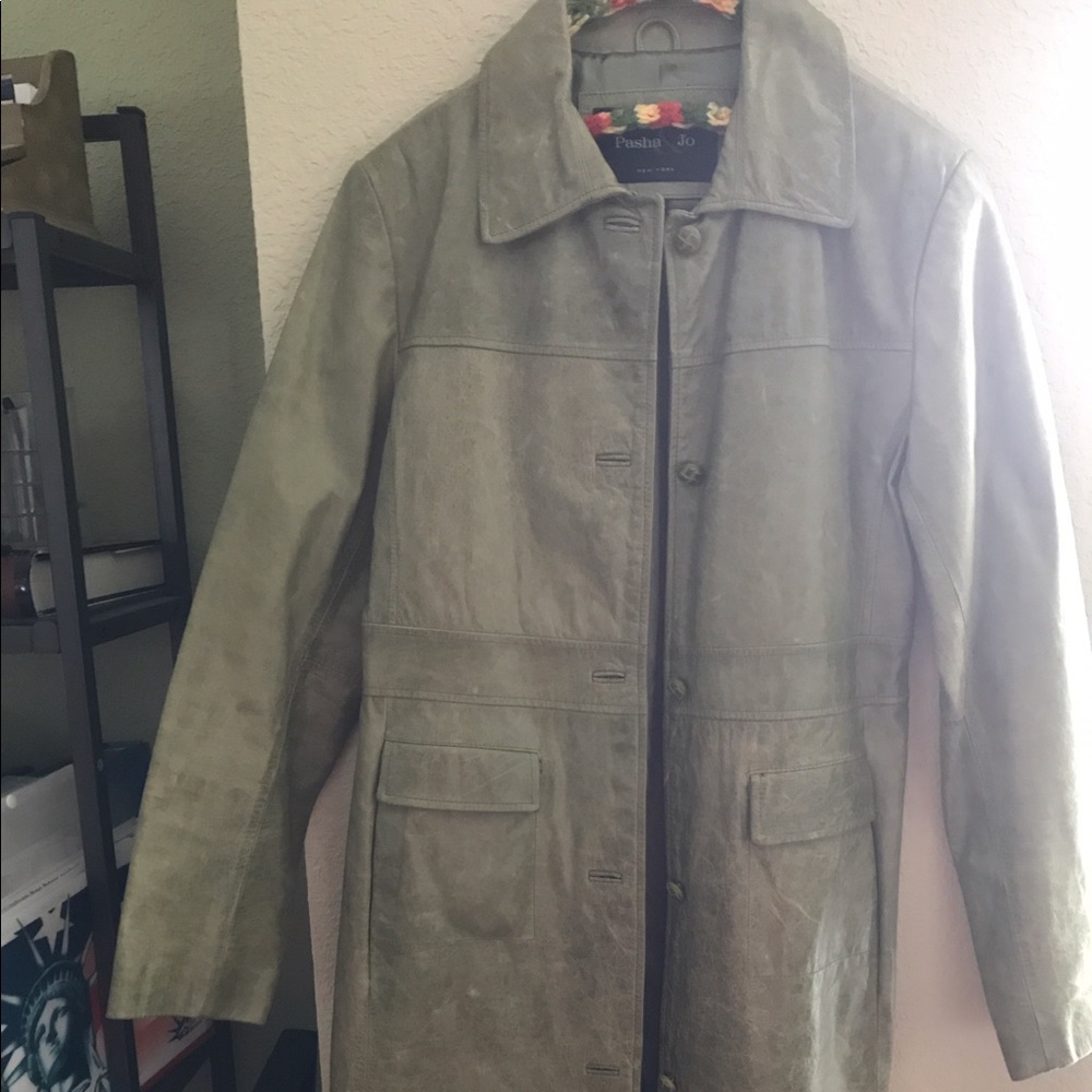 Pasha & Jo 100% green leather trench coat.