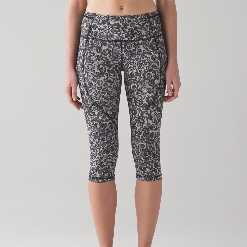 Outrun Crop Cinder Lace