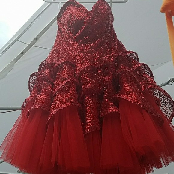 Dress - Picture 1 of 1