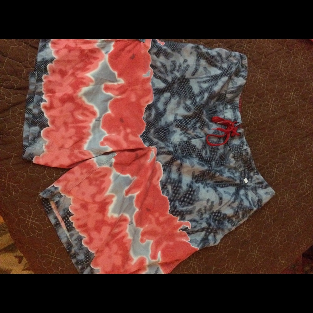 Men's cargo style waist 38 swimming trunks