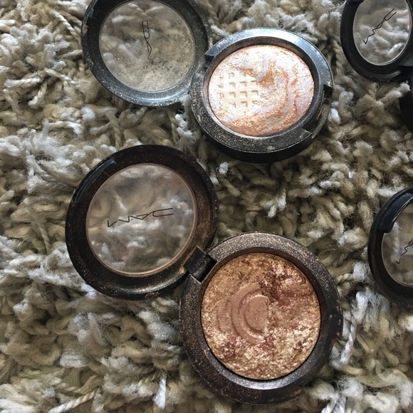 MAC eye shadows - Picture 3 of 4