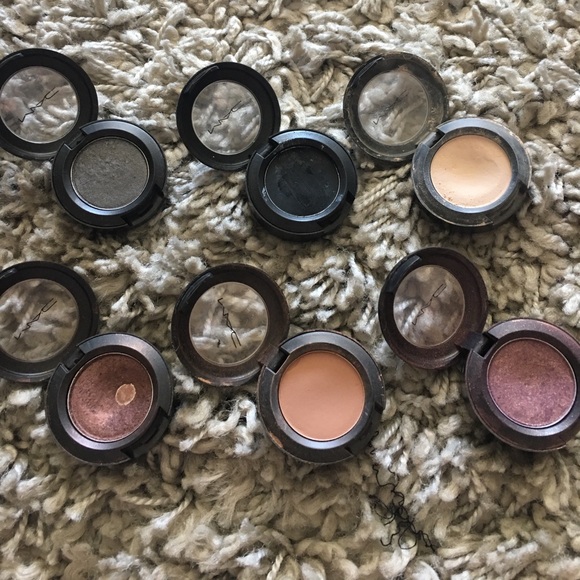 MAC eye shadows - Picture 4 of 4