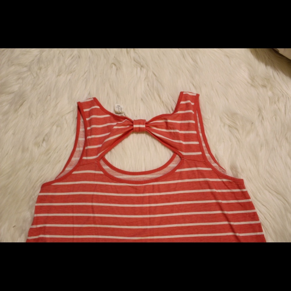 Forever 21 tank