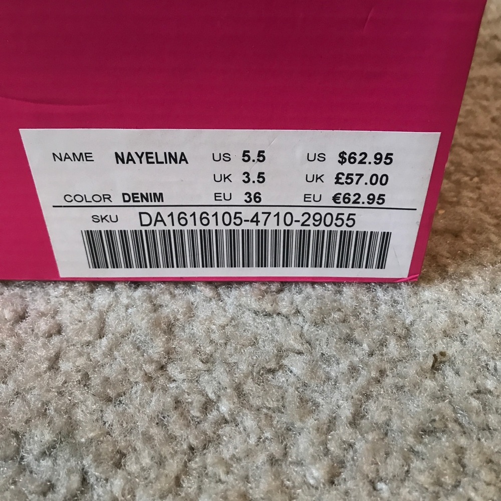 size 5.5, women's.