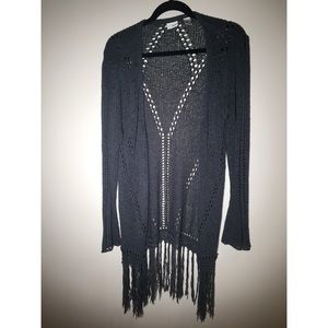 Grey sweater from buckle