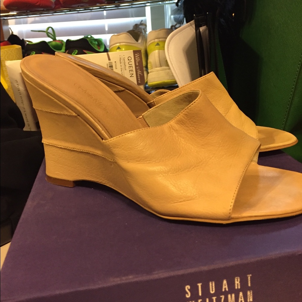 Shoes - Picture 2 of 6