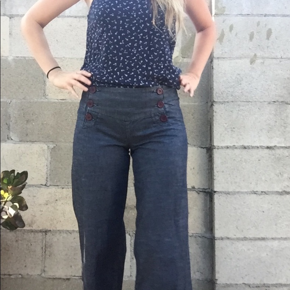 Wide leg pants