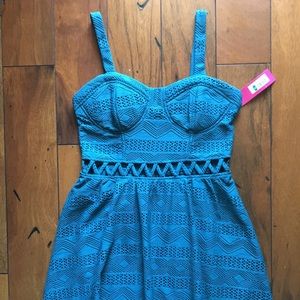 Teal laser-cut dress with cutouts🌸NWT🌸Size M