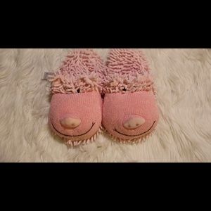 Aroma Home pig slippers **NEVER BEEN WORN**