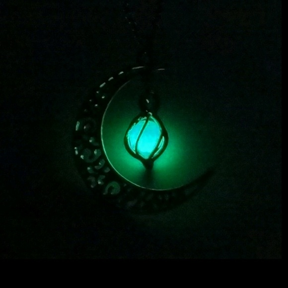 Jewelry - Glow in the dark charm moon necklace