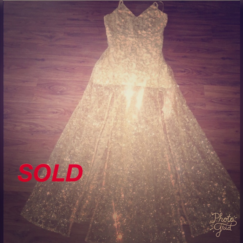 Sale $15 ! Champagne gown ! - Picture 1 of 8