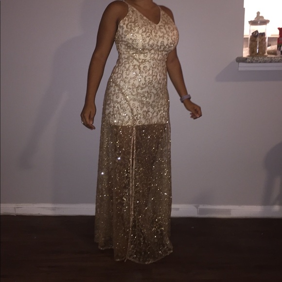 Sale $15 ! Champagne gown ! - Picture 7 of 8