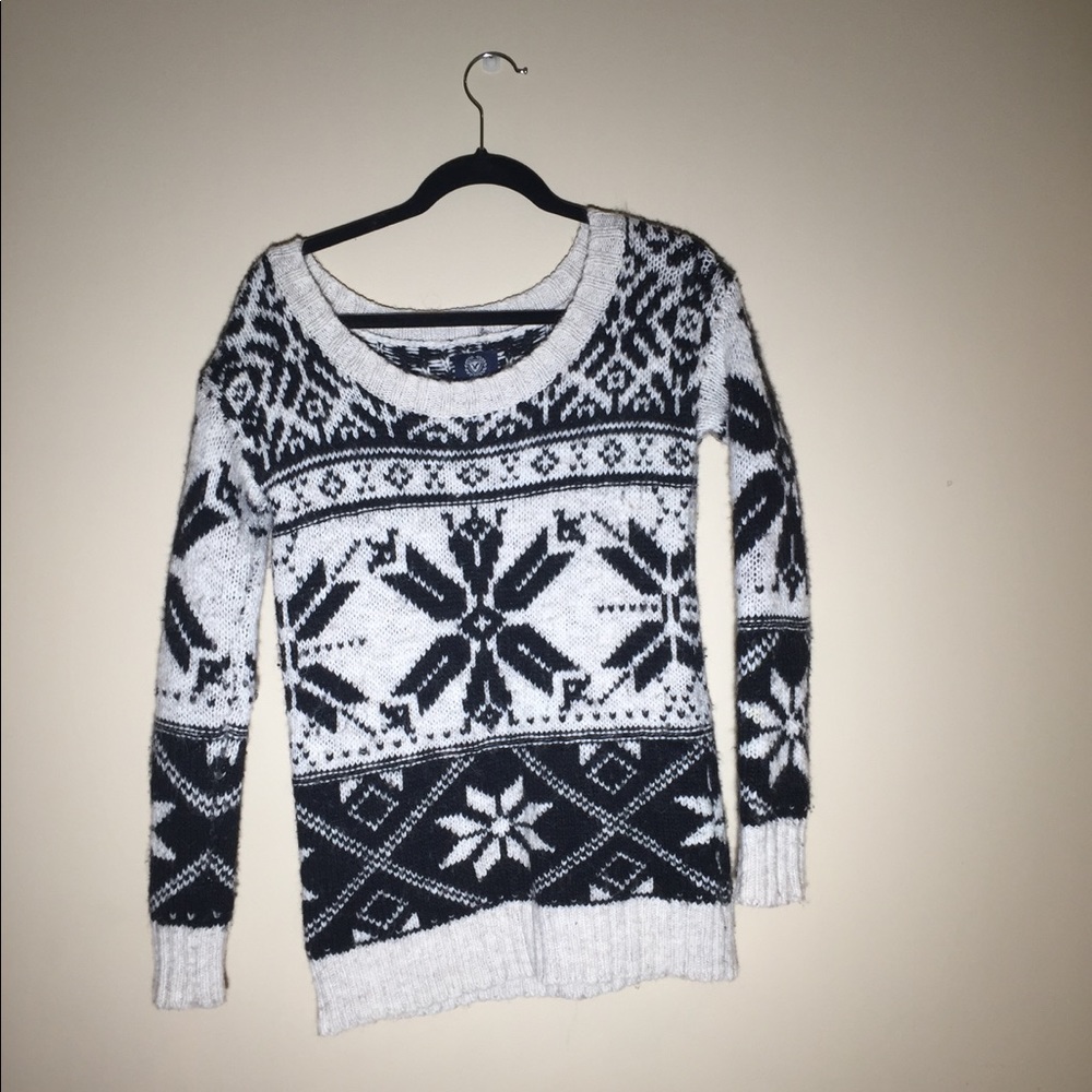 American eagle sweater