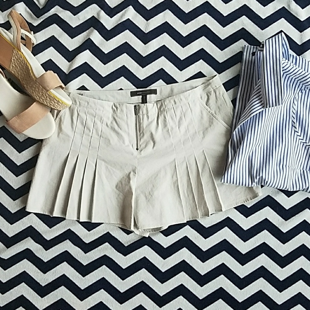 BCBG New Pleated Shorts - NWOT
