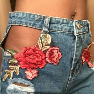 🌸Floral jean shorts🌸