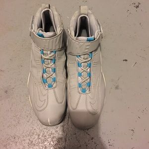 Nike Air Griffey Max 1 Light Gray and Blue