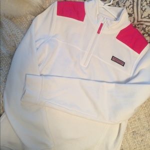 vineyard vines pull over