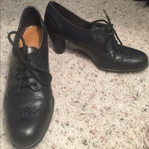 Etienne Aigner Luxe.