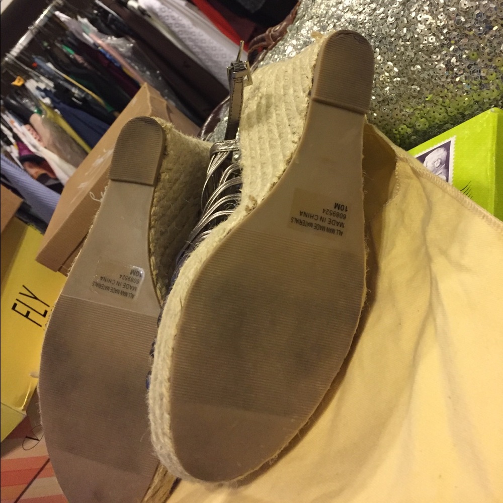 Shoes - Picture 3 of 5