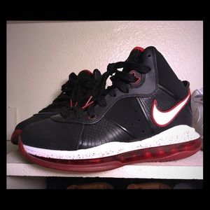 Nike Lebron 8