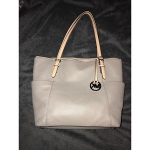 Micheal Kors Tote
