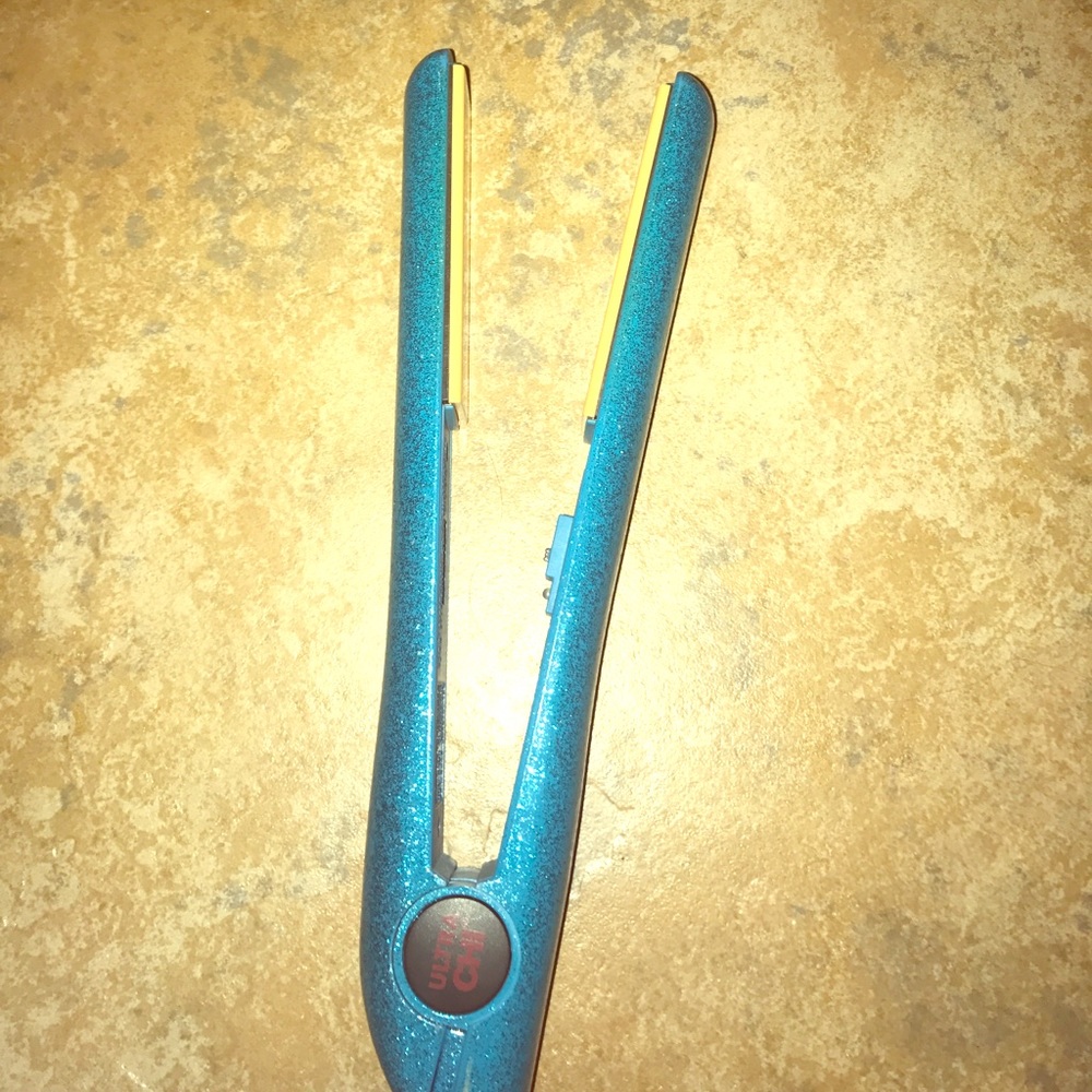 blue sparkle chi straighter!!