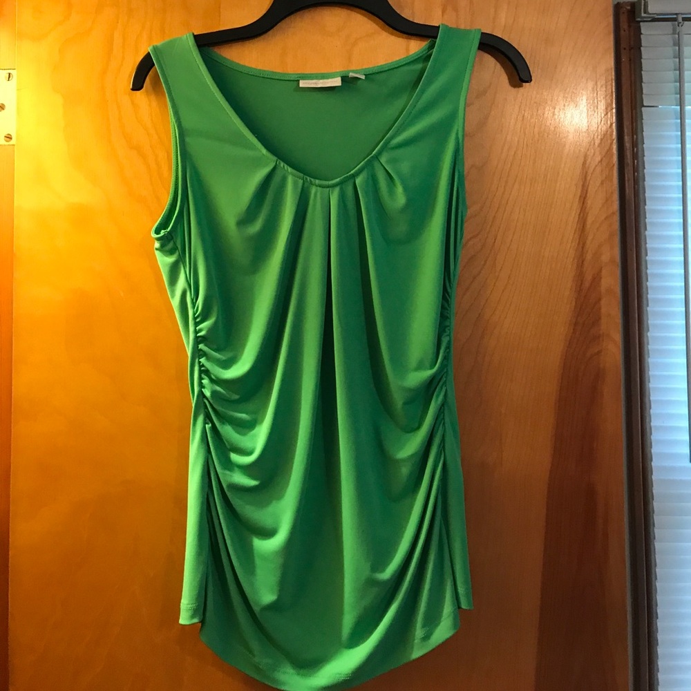 ⭐️FLASH SALE⭐️NY&Co. Lime green sleeveless top!!❤️