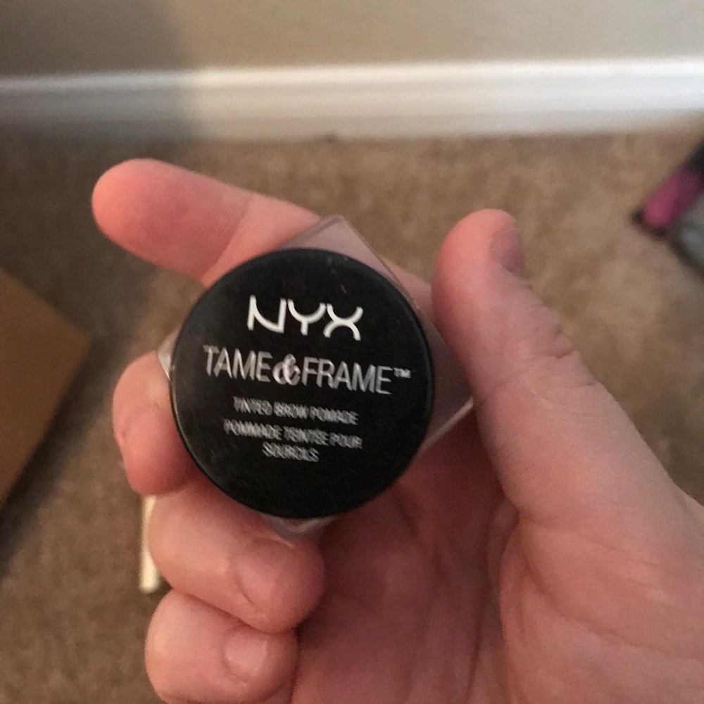 NYX Brow Pomade
