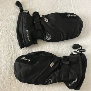 Brand new Swany WATERPROOF Ski/Board mittens!