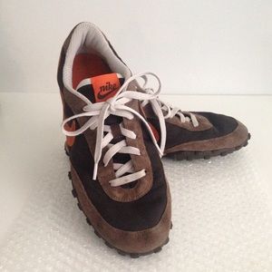 Nike Vintage Waffle Racer Sneakers