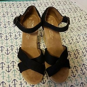 Toms wedges