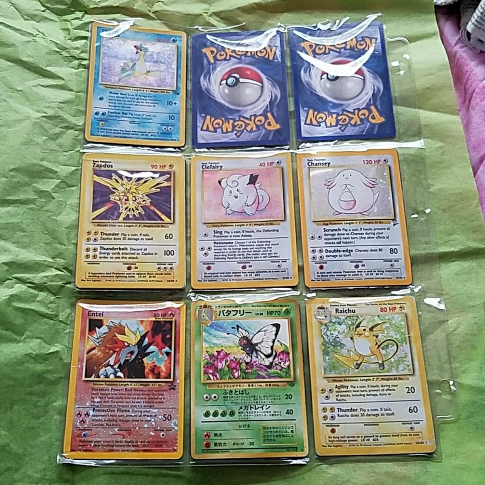 16 Pokemon cards