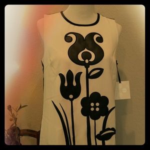 Mod graphic 60s inspired shift dress