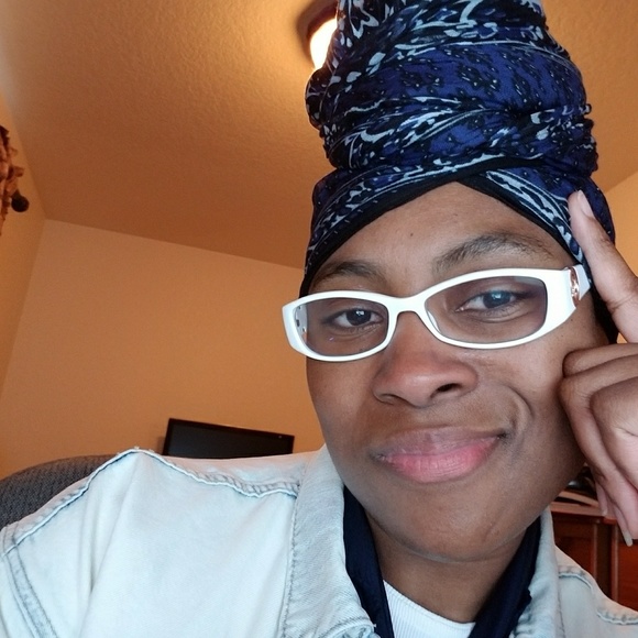 Meet your Posher, Melinda - Picture 2 of 8