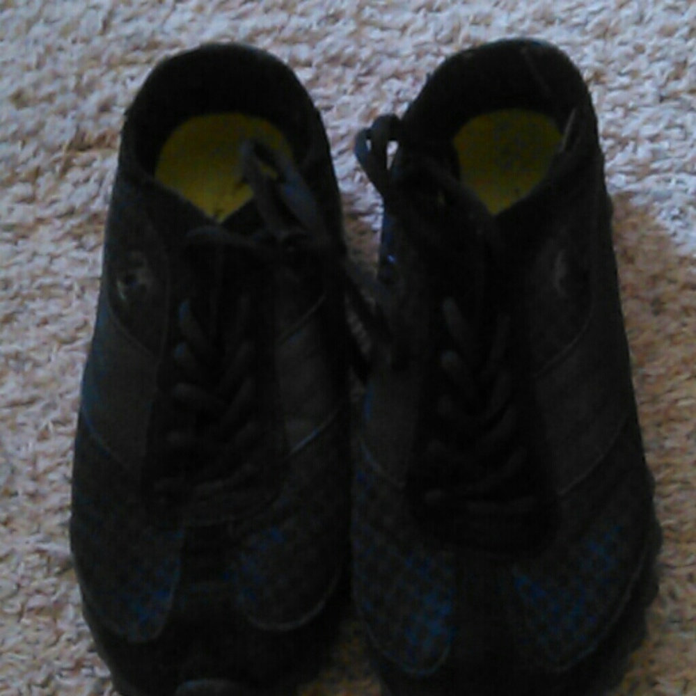 Black champion tennis shoes